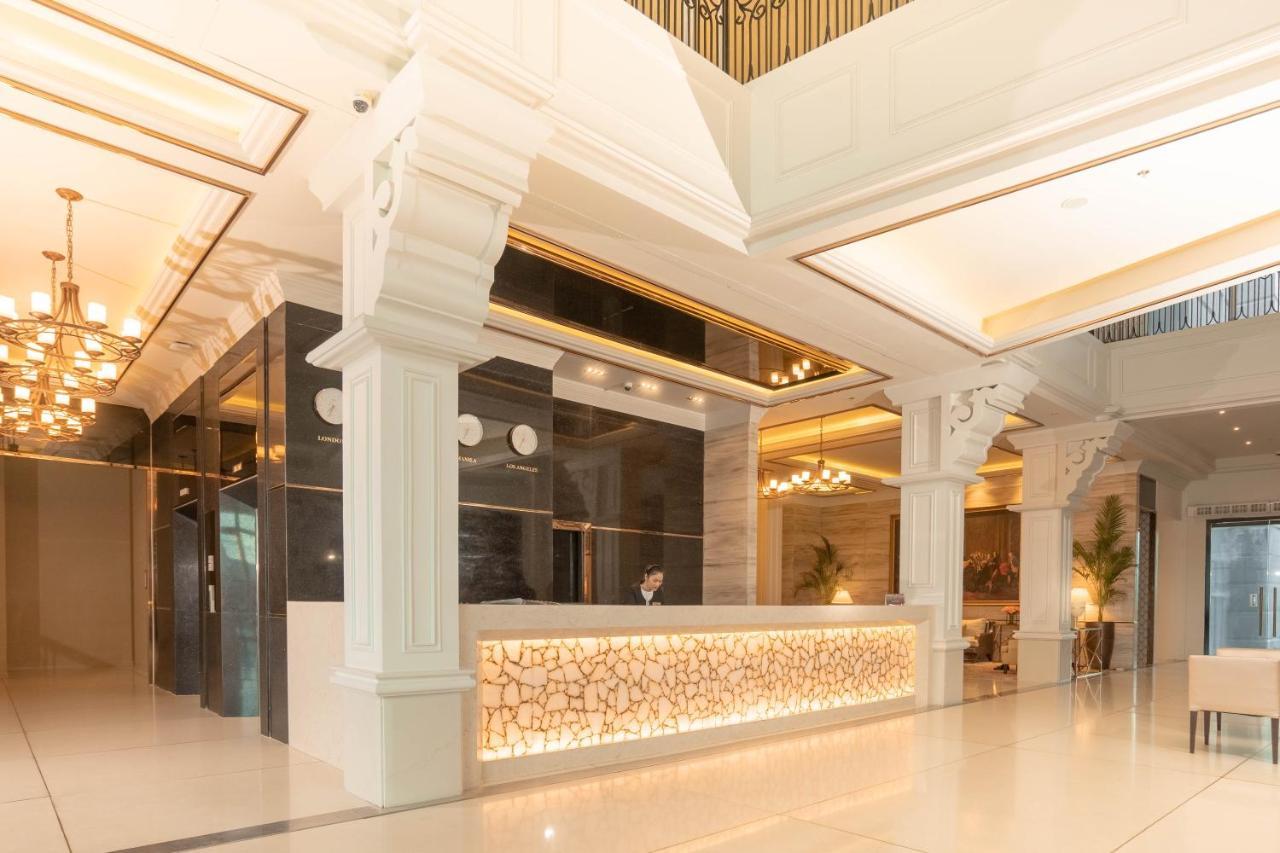 The Monarch Hotel Calasiao Bagian luar foto